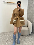 Blusão Feminina de Inverno com Bolsos Toque de Cashmere – (Promoção de Inverno 2026)