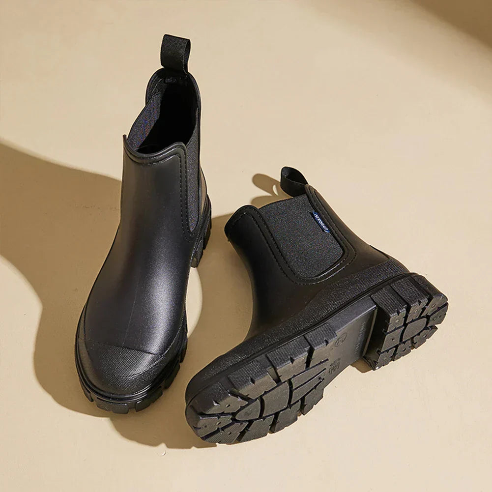 Bota Feminina Impermeável Tendência Design Moderno