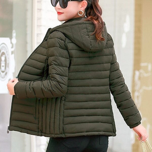 Jaqueta Puffer Feminina Slim Fit com Capuz